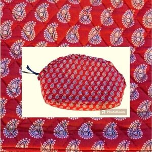 Very Bradley Large Red Paisley Bag  adorable Red White Blue Very Good Condition